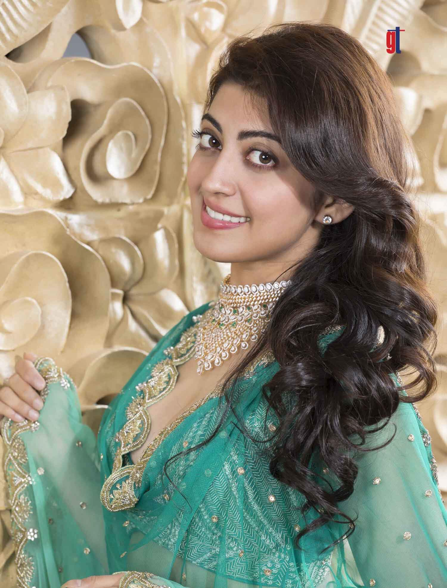 Pranitha Subhash Hot and Sexy Navel Boobs Still