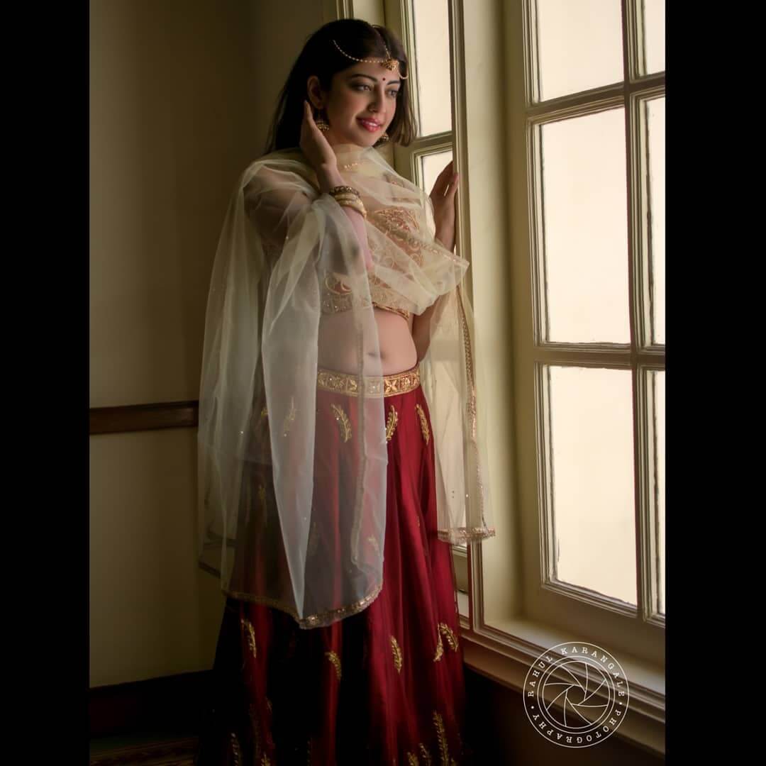 Pranitha Subhash Hot and Sexy Navel Boobs Still