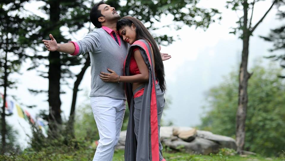Idi Naa Love Story Oviya Poster 1