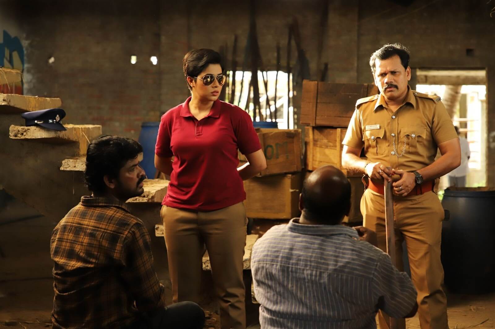 Ivanukku Engeyo Macham Irukku Movie Poorna as Cop Reviews and Ratings