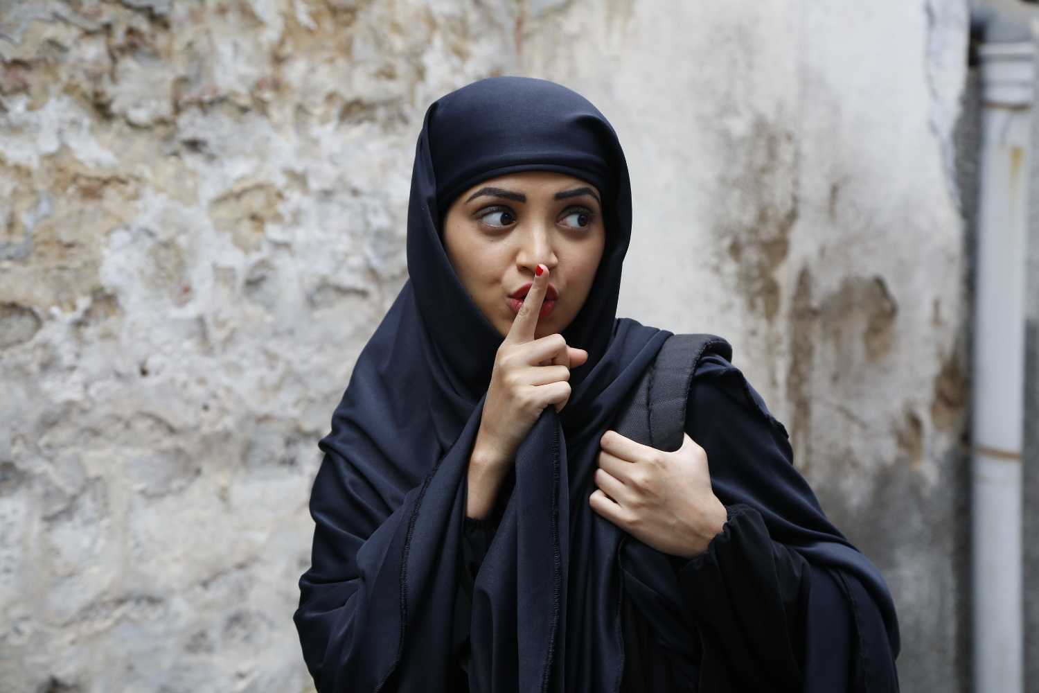 Lipstick Under My Burkha Poster 3