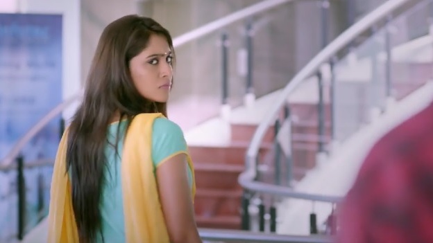 Maanagaram Regina Cassandra hot poster